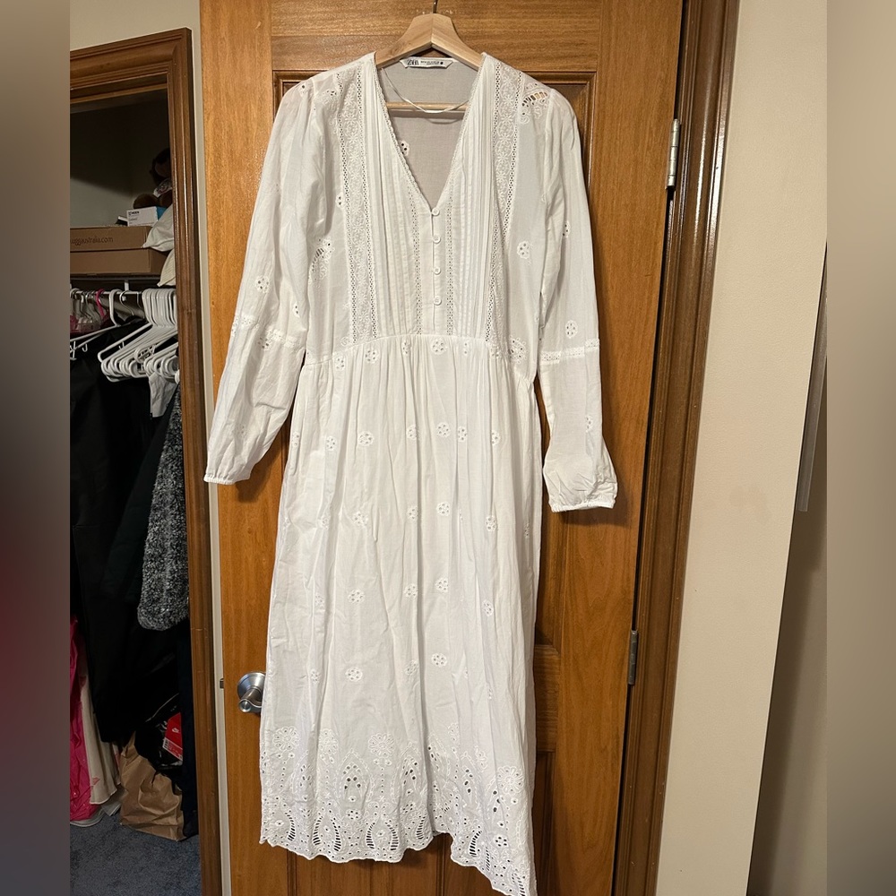 Cara white dress size  medium